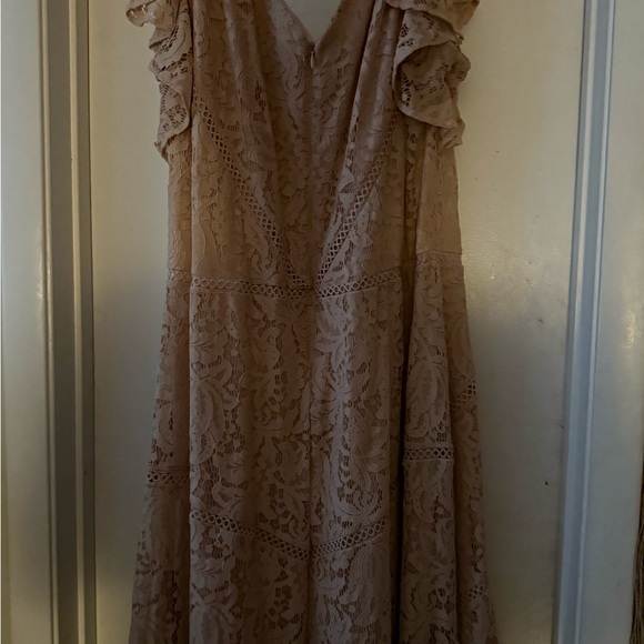 Taylor Pink Tiered Maxi Dress with Flutter Sleeves - Picture 3 of 3